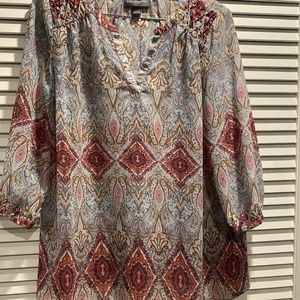 Pea in the Pod maternity shirt